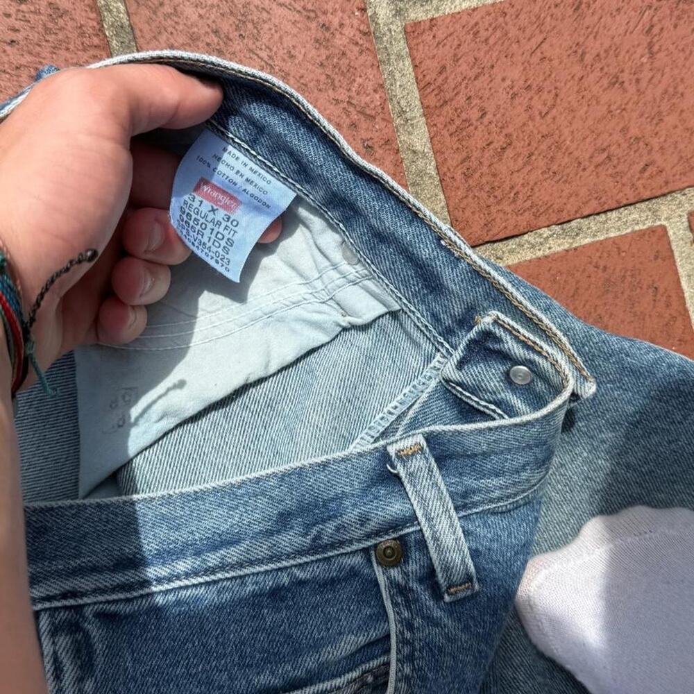 Vintage wrangler denim light wash jeans - Picture 2 of 3